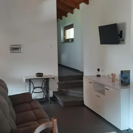 La Tor - Pramotton Apartment *