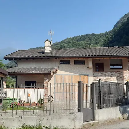 La Tor - Pramotton Apartment