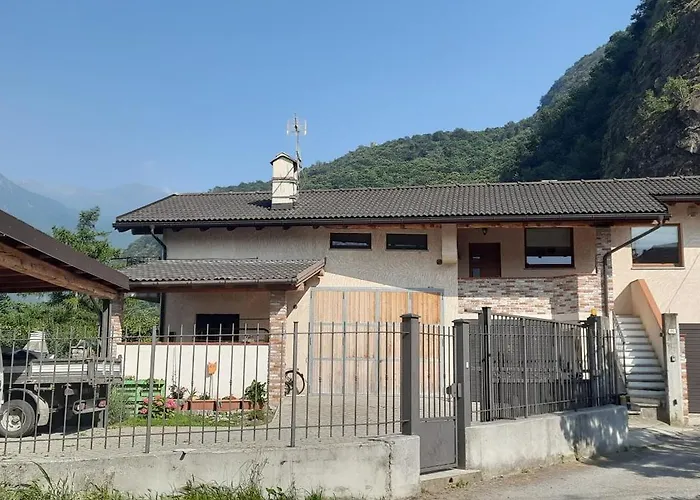 La Tor - Pramotton Apartment